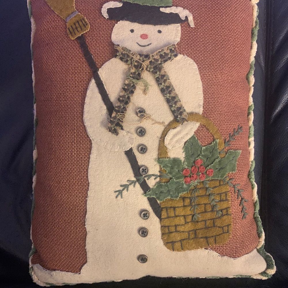 Decorative 🎄 Pillow